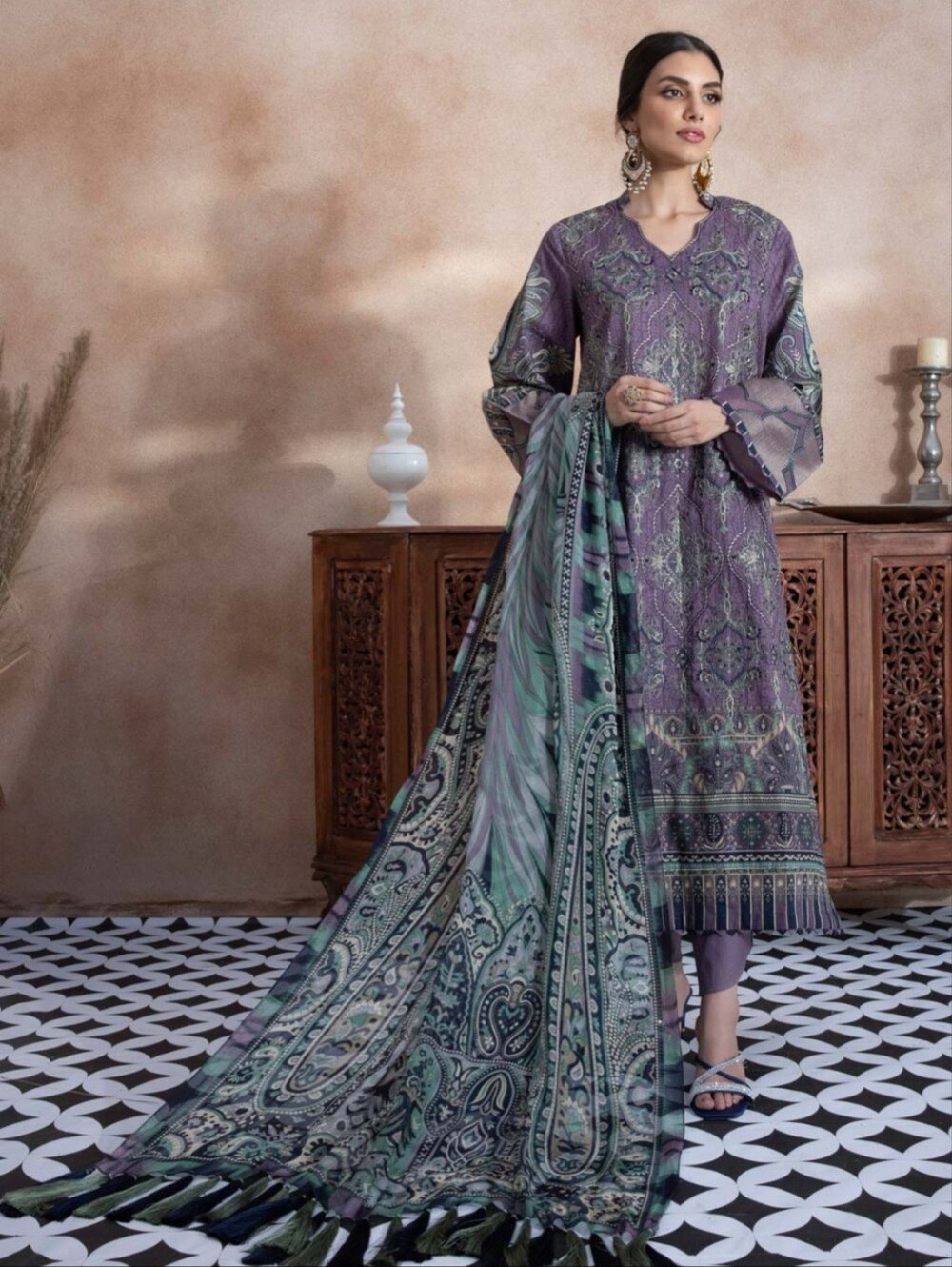 Pakistani 3 Piece Dress